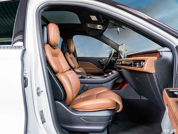 长安林肯 飞行家 2020款 3.0T V6 四驱行政版