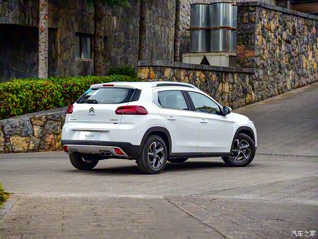 东风雪铁龙 雪铁龙C3-XR 2019款 190THP 自动基本型 东风雪铁龙 雪铁龙C3-XR 2019款 190THP 自动基本型