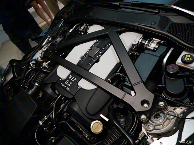 阿斯顿·马丁 阿斯顿·马丁DBS 2019款 DBS Superleggera