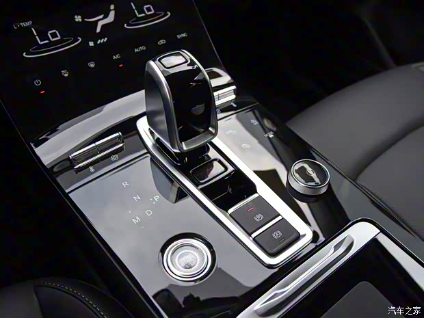 奇瑞汽车 瑞虎8 PLUS 2021款 290TGDI DCT豪情版