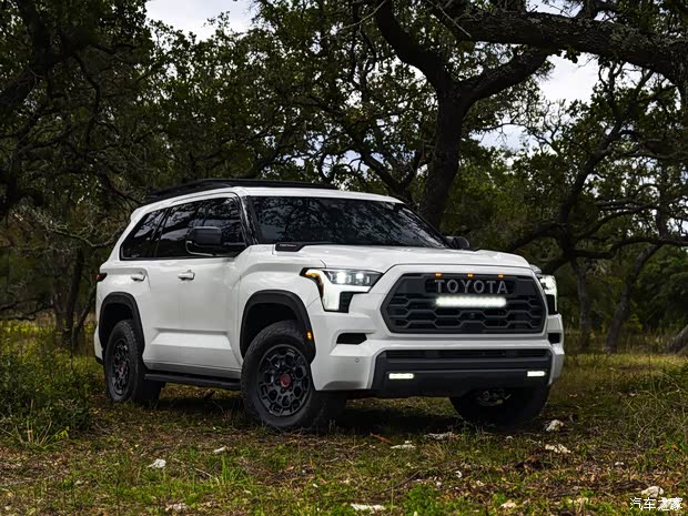 丰田(进口) 红杉 2023款 TRD Pro 丰田(进口) 红杉 2023款 TRD Pro