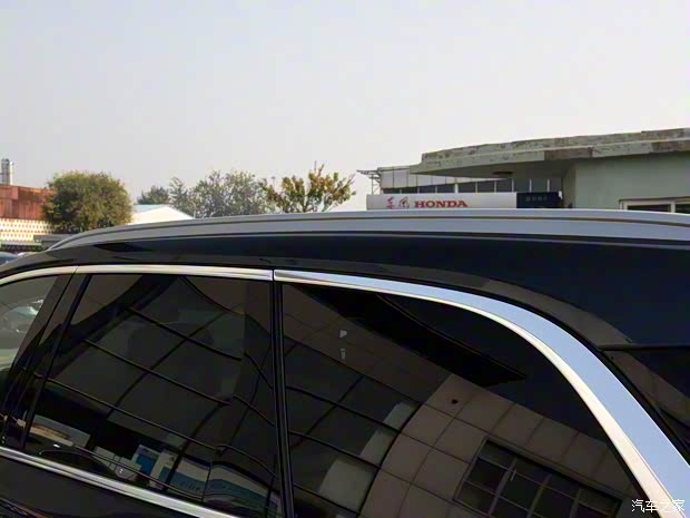 上汽通用別克 昂科旗 2020款 28T 兩驅(qū)戰(zhàn)旗型