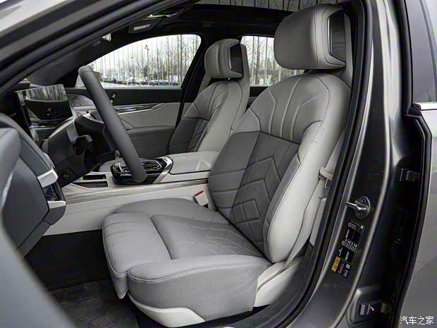 宝马(进口) 宝马i7 2023款 xDrive 60L 宝马(进口) 宝马i7 2023款 xDrive 60L