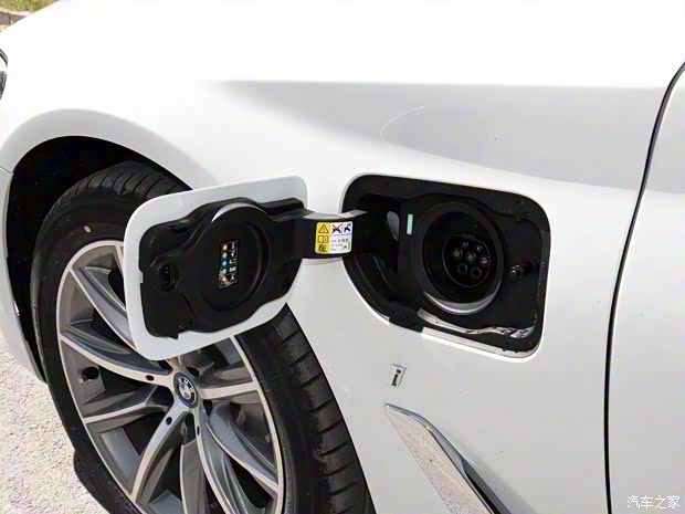 華晨寶馬 寶馬5系新能源 2019款 530Le 豪華套裝