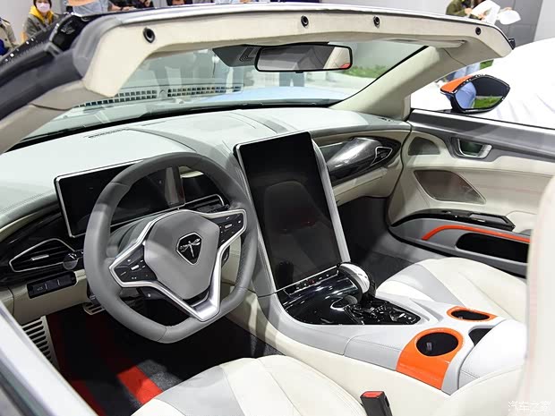 前途汽车 前途K50 2019款 Spyder Concept 前途汽车 前途K50 2019款 Spyder Concept