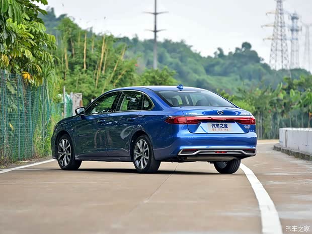 广汽乘用车 传祺GA6 2019款 270T 高配版 广汽乘用车 传祺GA6 2019款 270T 高配版