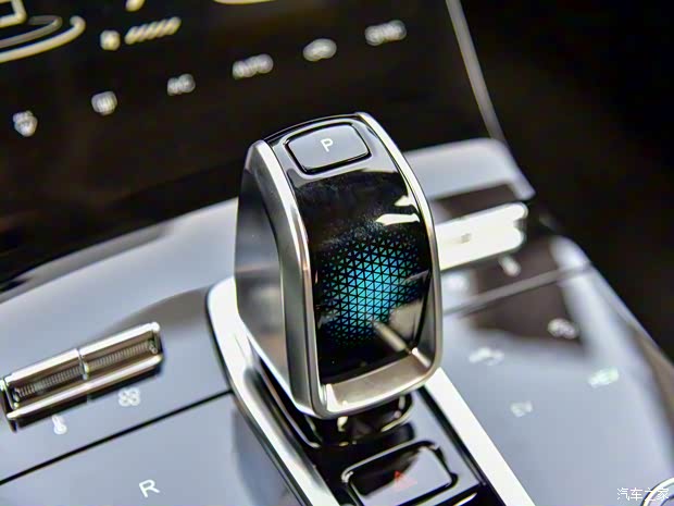 奇瑞汽車 瑞虎8 PLUS鯤鵬e+ 2022款 PHEV 1.5T風范e+