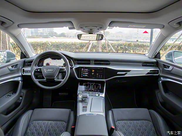 上汽奥迪 奥迪A7L 2022款 45 TFSI quattro S-line 见远型流晶套装 上汽奥迪 奥迪A7L 2022款 45 TFSI quattro S-line 见远型流晶套装