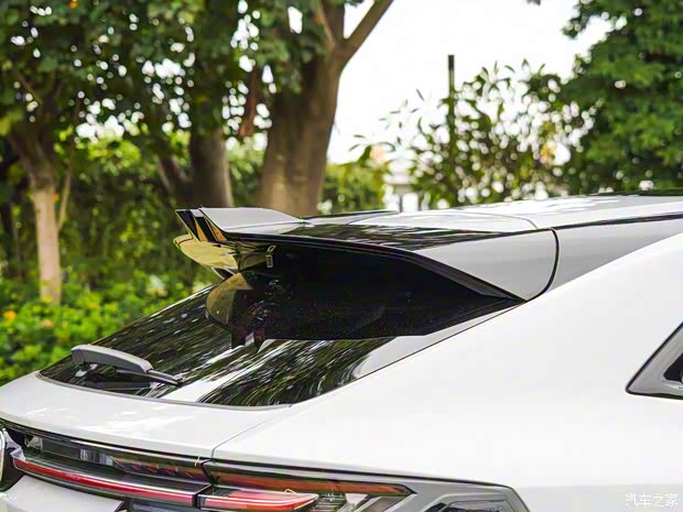 長(zhǎng)安汽車 長(zhǎng)安UNI-K 2021款 UNI量產(chǎn)版