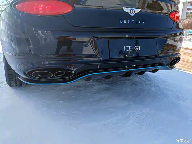 宾利 欧陆 2022款 V8 Ice GT
