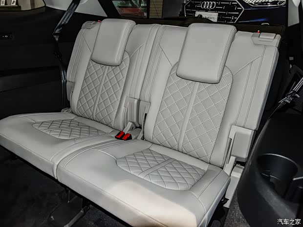 上汽奥迪 奥迪Q6 2022款 50 TFSI quattro 行云型 羽林套装 上汽奥迪 奥迪Q6 2022款 50 TFSI quattro 行云型 羽林套装