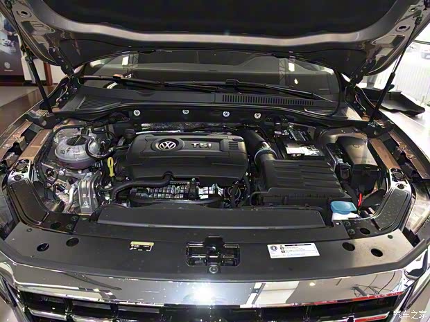上汽大众 帕萨特 2019款 380TSI 豪华版