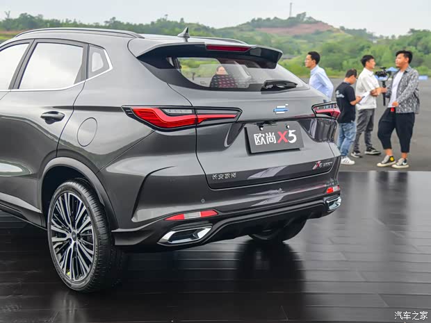 長(zhǎng)安汽車 長(zhǎng)安歐尚X5 2020款 1.5T 高配版