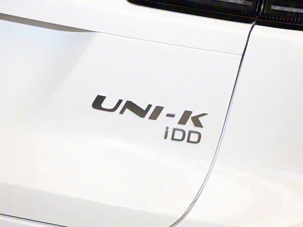 长安汽车 长安UNI-K新能源 2022款 蓝鲸iDD 卓越型