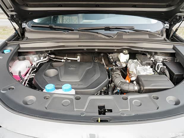 长安汽车 长安UNI-K新能源 2022款 蓝鲸iDD 1.5T 尊贵型