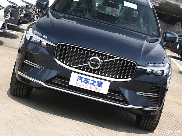 沃尔沃亚太 沃尔沃XC60 2023款 B5 四驱智逸豪华版