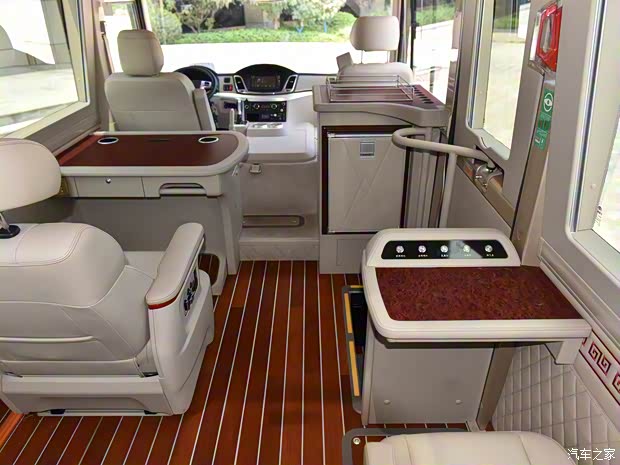 宇通客車 宇通T7 2022款 3.5T汽油定制星宇版35LGTDI