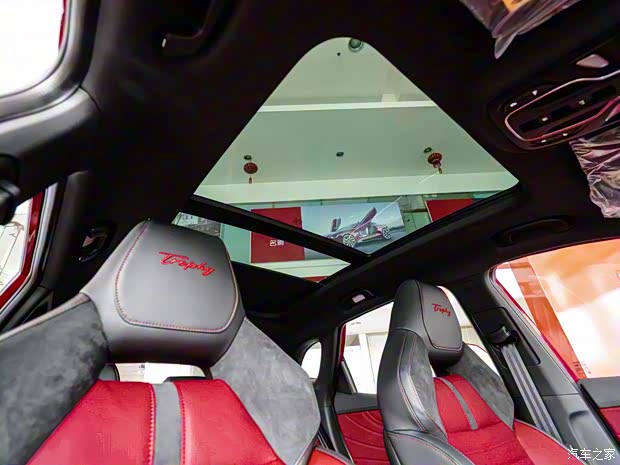 上汽集团 名爵HS 2018款 30T 自动Trophy四驱超级运动互联网版