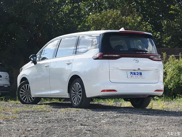 广汽乘用车 传祺M6 2021款 270T 自动尊荣版（六座）