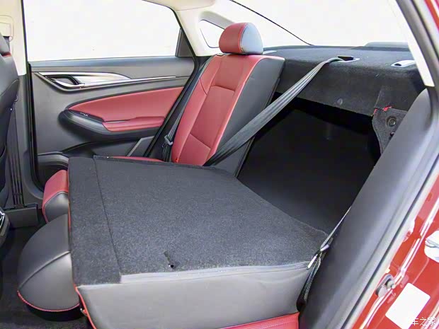 长安汽车 逸动 2020款 PLUS 蓝鲸NE 1.4T GDI DCT旗舰型