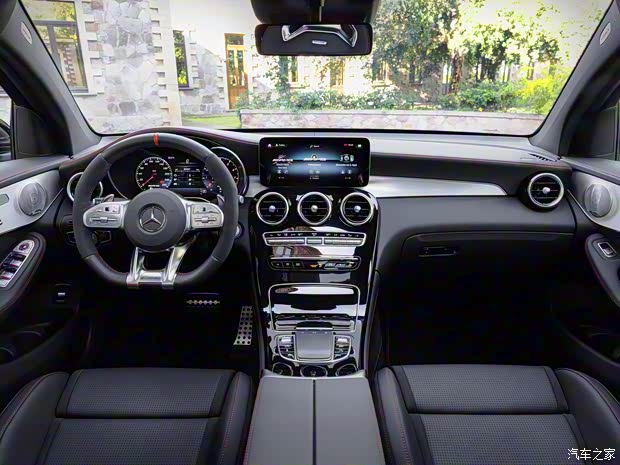 梅赛德斯-AMG 奔驰GLC AMG 2020款 AMG GLC 43 4MATIC 轿跑SUV 梅赛德斯-AMG 奔驰GLC AMG 2020款 AMG GLC 43 4MATIC 轿跑SUV