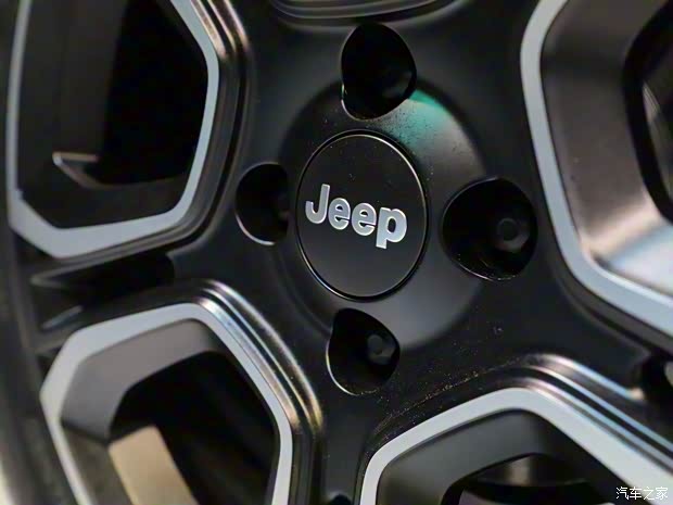 Jeep(进口) Avenger 2023款 First Edition 欧洲版