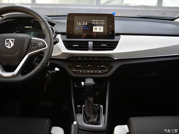 上汽通用五菱 宝骏360 2019款 1.5L CVT基本型