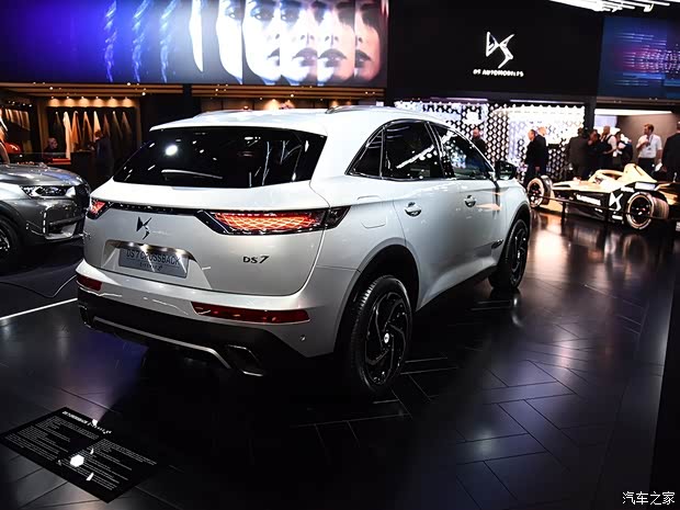 DS(進(jìn)口) DS 7(海外) 2018款 Crossback E-Tense 4x4