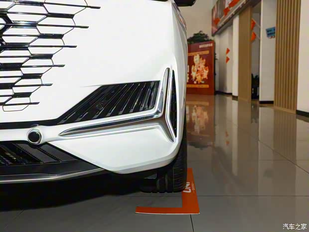 长安汽车 长安UNI-K新能源 2022款 蓝鲸iDD 卓越型