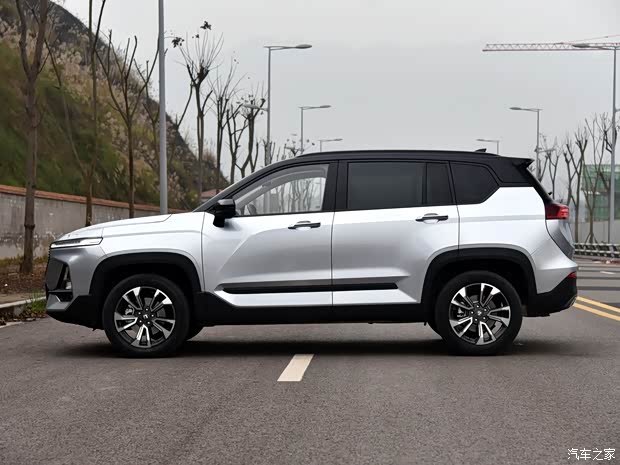 上汽通用五菱 宝骏RS-5 2019款 1.5T 智能驾控旗舰版 上汽通用五菱 宝骏RS-5 2019款 1.5T 智能驾控旗舰版