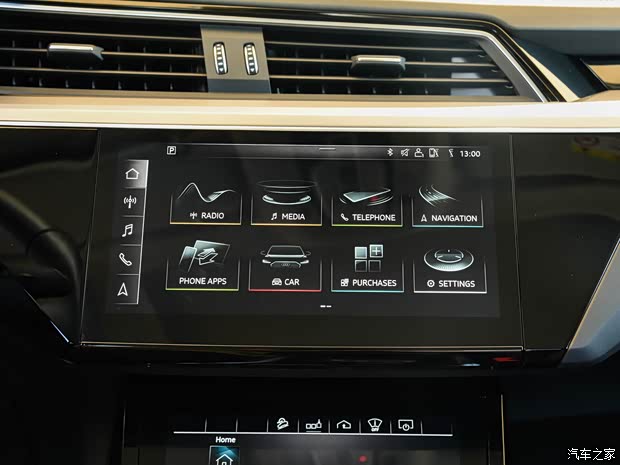 奧迪(進(jìn)口) 奧迪e-tron 2019款 基本型 奧迪(進(jìn)口) 奧迪e-tron 2019款 基本型