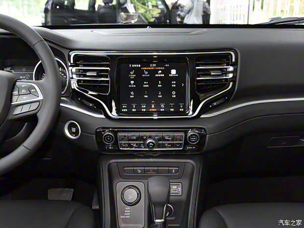 广汽菲克Jeep 大指挥官 2018款 2.0T 四驱尊享导航版