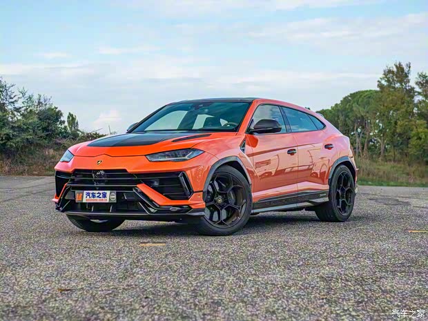 兰博基尼 Urus 2022款 4.0T V8 Performante