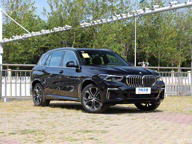 華晨寶馬 寶馬X5 2022款 改款 xDrive 40Li M運(yùn)動(dòng)套裝