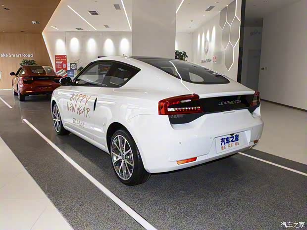 零跑汽车 零跑S01 2019款 380 标准版