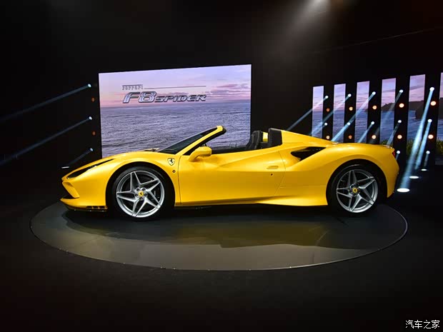 法拉利 法拉利F8 2020款 Spider 3.9T V8