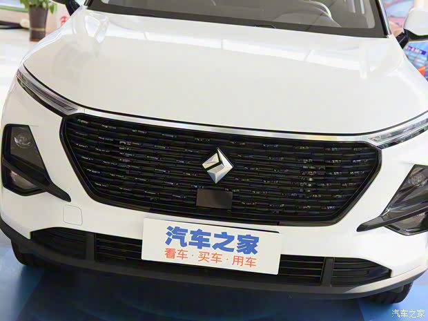 上汽通用五菱 新寶駿RS-3 2020款 1.5L CVT智能精英型