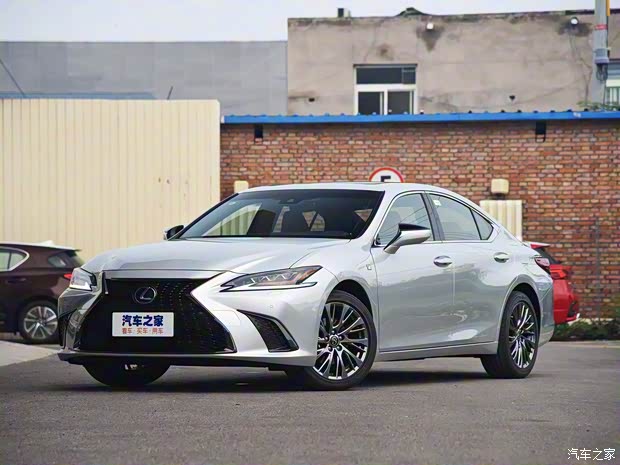雷克萨斯 雷克萨斯ES 2018款 260 F SPORT 雷克萨斯 雷克萨斯ES 2018款 260 F SPORT