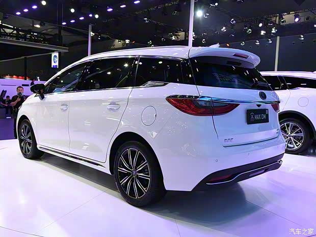 比亚迪 宋MAX新能源 2018款 基本型