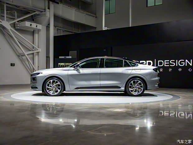 长安福特 蒙迪欧 2022款 高配版 长安福特 蒙迪欧 2022款 高配版