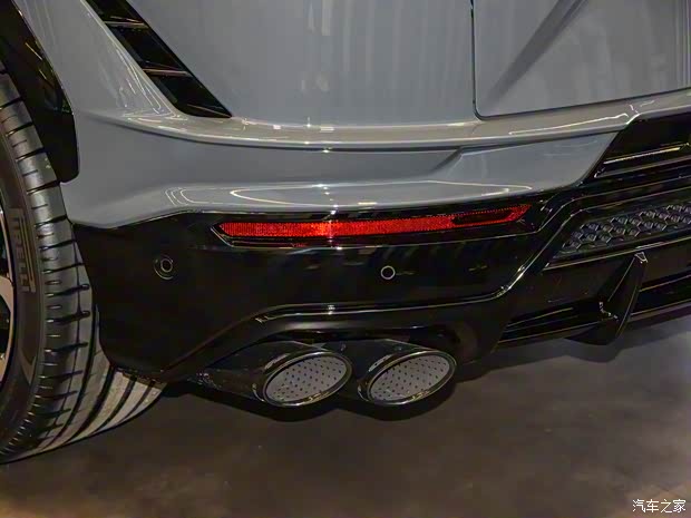 蘭博基尼 Urus 2023款 4.0T V8 S