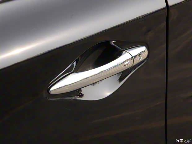 英菲尼迪(进口) 英菲尼迪QX60 2020款 2.5T Hybrid 两驱卓越版