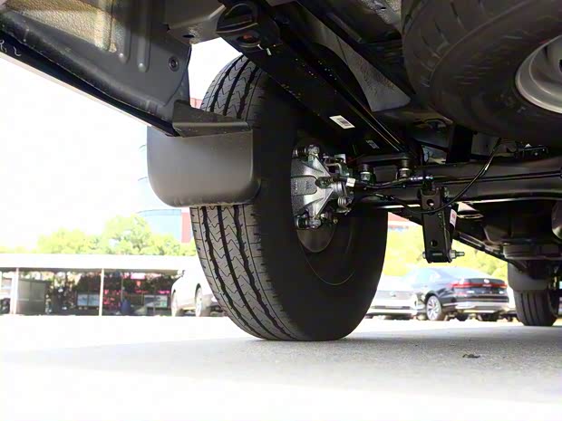 江鈴汽車(chē) 江鈴福順 2022款 2.0T柴油多功能乘用車(chē)中軸中高頂6-7座JX4D20A6H