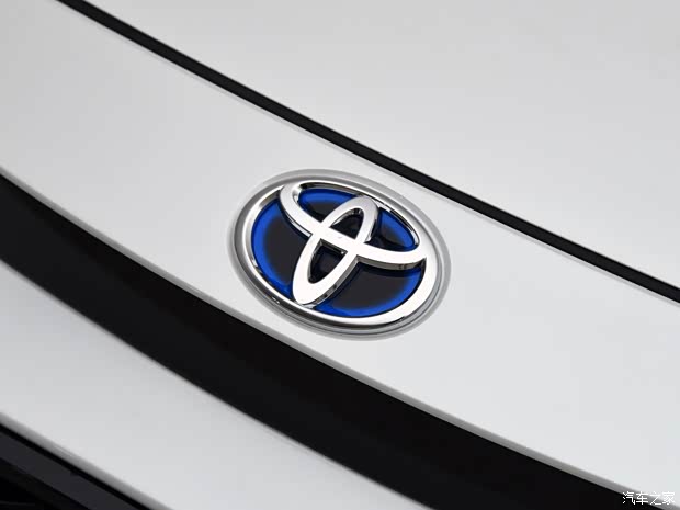 广汽丰田 雷凌 2020款 双擎 1.8H E-CVT运动版