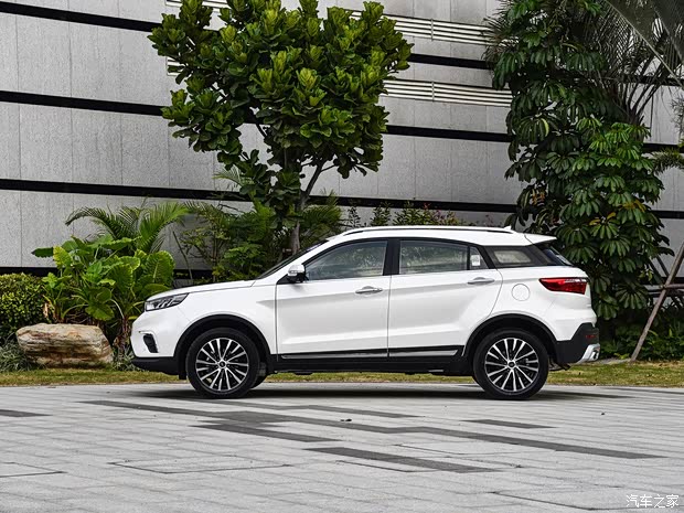 江铃福特 领界 2019款 EcoBoost 145 CVT 48V尊领型PLUS 江铃福特 领界 2019款 EcoBoost 145 CVT 48V尊领型PLUS