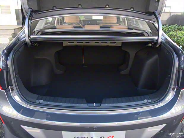 廣汽乘用車 傳祺GA4 2021款 235T 自動(dòng)尊貴版