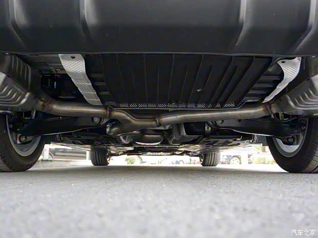 北京奔驰 奔驰C级 2020款 C 200 L 动感型运动版