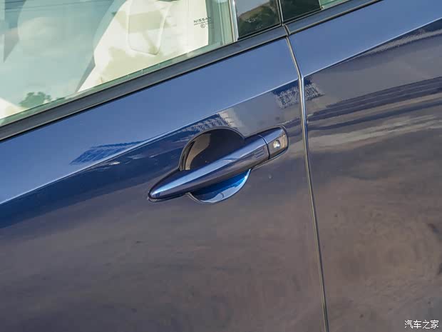 东风日产 Ariya 2022款 两驱高配版