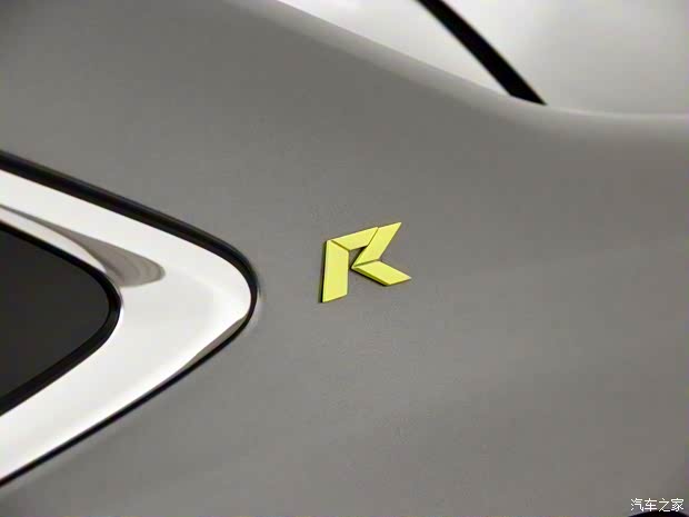 上汽集团 荣威i6 MAX 2020款 300TGI 自动基本型