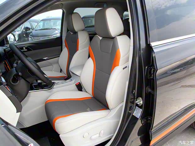 東風(fēng)風(fēng)行 風(fēng)行T5 2022款 馬赫版 1.5T 高配版 7座